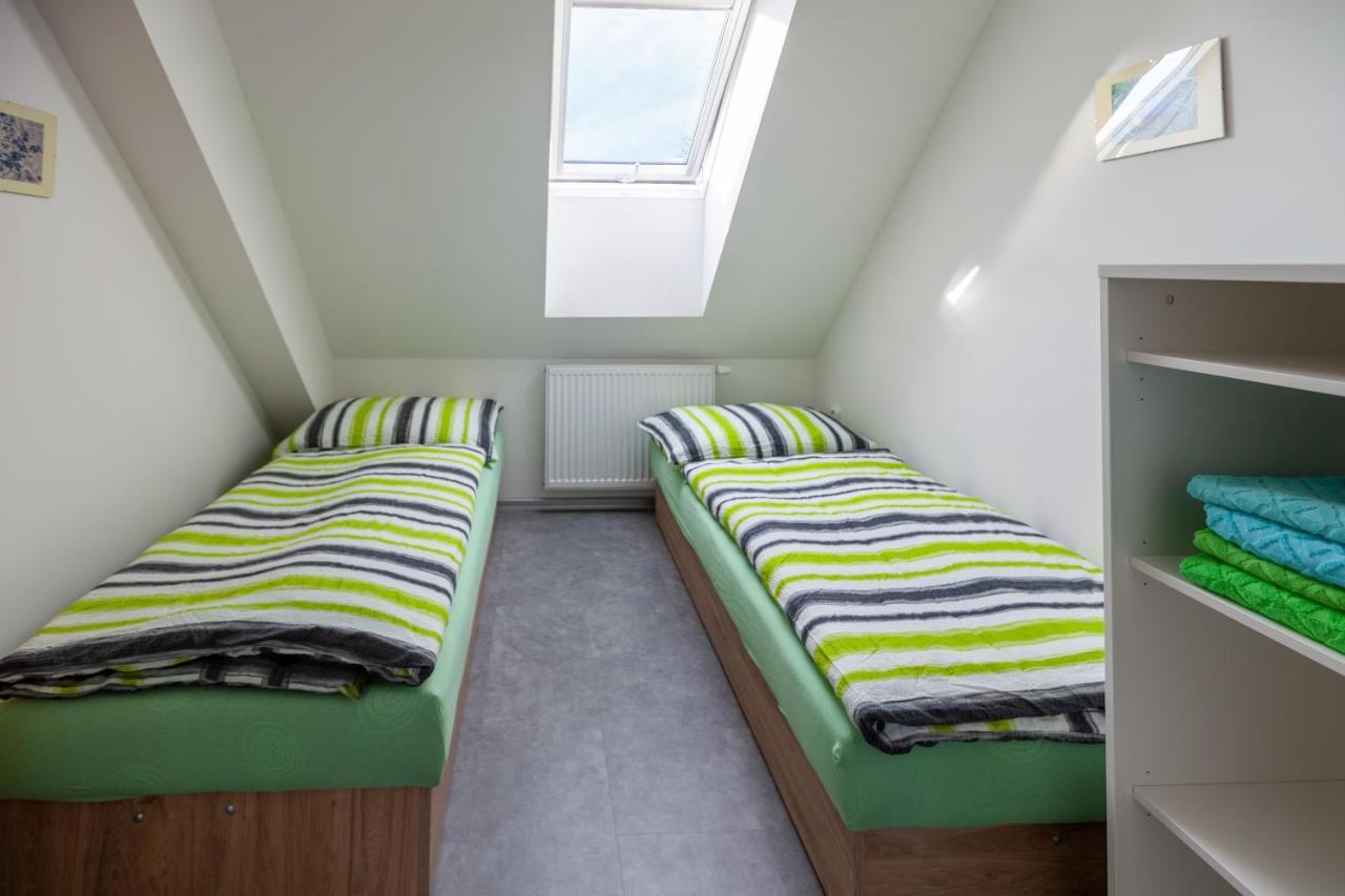 Apartmany Domek U Lesa Bitov Exterior photo